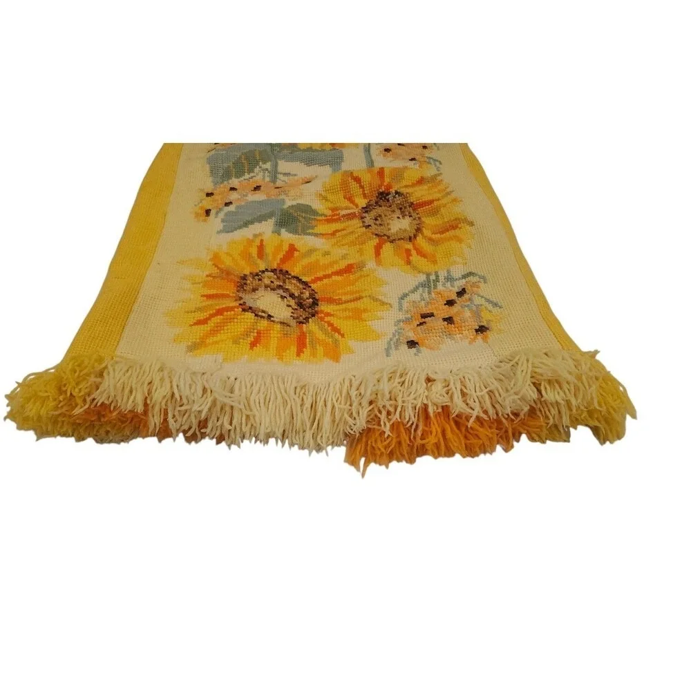 Vintage Handmade Sunflower Knit Throw Blanket‎ Orange Yellow Fringe 76x48 Retro
